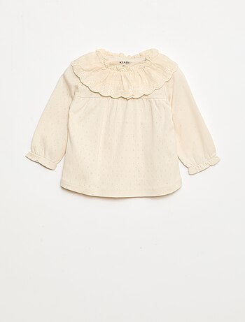 Camiseta de punto calado con cuello bordado