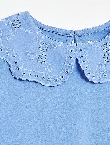 Camiseta de punto con cuello redondo con bordados ingleses