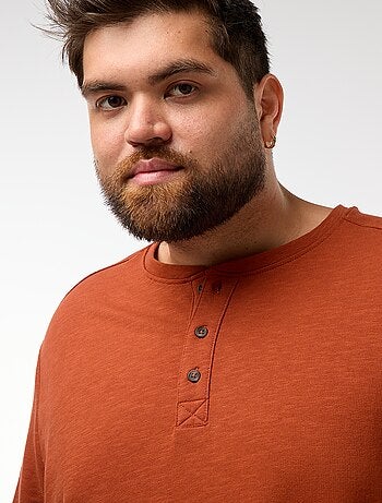 Camiseta de punto con mangas largas y cuello tunecino