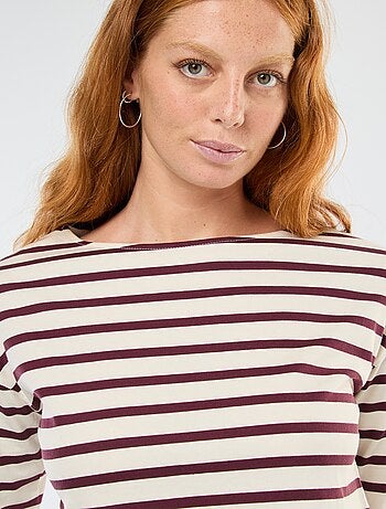 Camiseta de punto con mangas largas y estampado de rayas