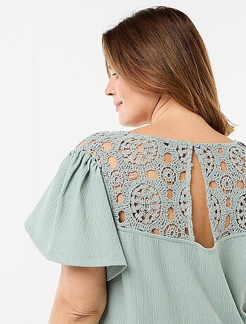 Camiseta de punto crepé y macramé