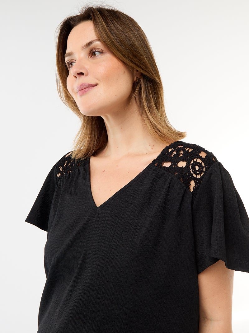 Camiseta de punto crepé y macramé Negro - Kiabi