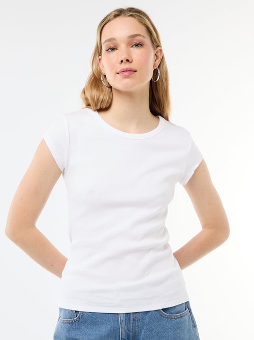 Camiseta de punto de canalé y manga corta - Kiabi Camiseta de punto de canalé y manga corta - Kiabi