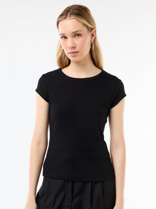 Camiseta de punto de canalé y manga corta - Kiabi Camiseta de punto de canalé y manga corta - Kiabi