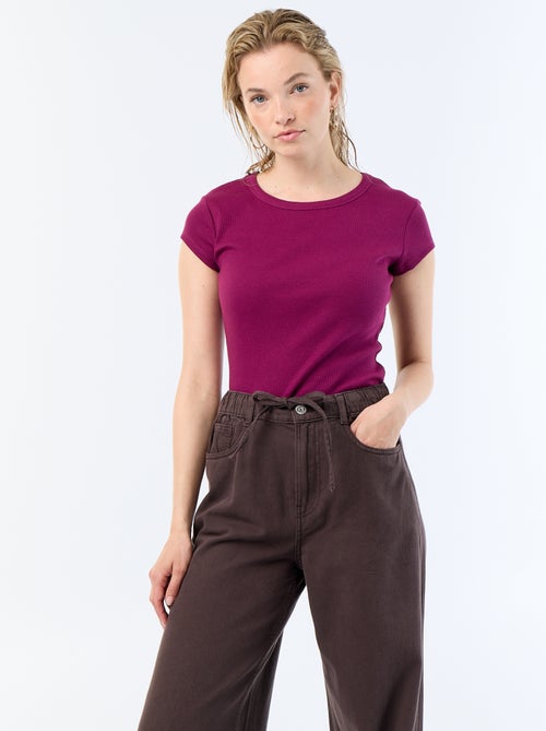 Camiseta de punto de canalé y manga corta - Kiabi Camiseta de punto de canalé y manga corta - Kiabi