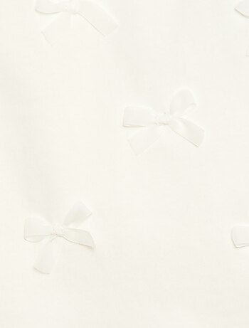 Camiseta de punto de manga corta con lazos decorativos