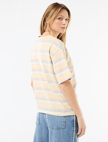 Camiseta de punto de rayas de manga corta