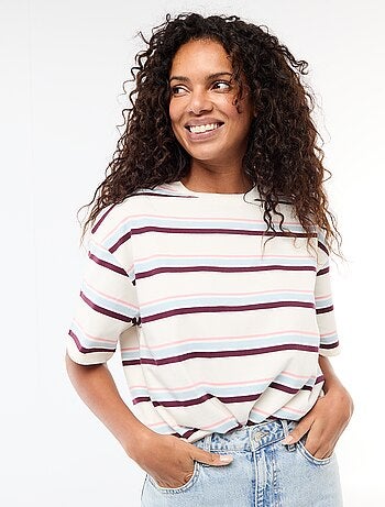 Camiseta de punto de rayas de manga corta