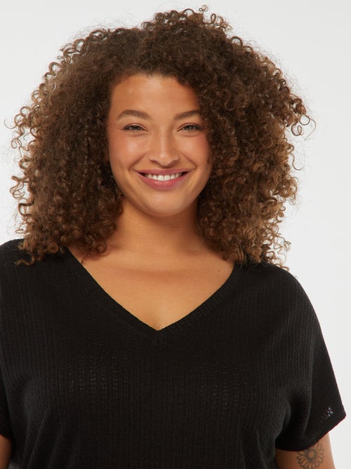 Camiseta de punto gofrado y calado de manga corta - Kiabi