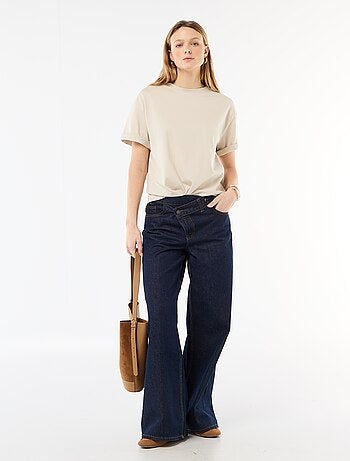 Camiseta de punto de rayas de manga corta