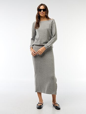 Camiseta de punto suave con cuello Bardot