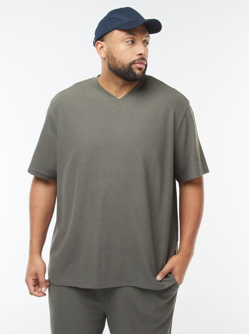 Camiseta de punto texturizado con cuello de pico - Kiabi