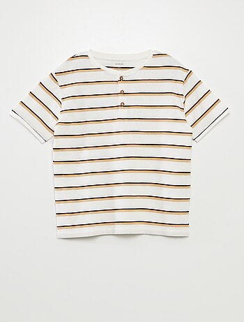 Camiseta de rayas con cuello panadero