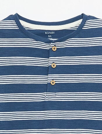 Camiseta de rayas con cuello tunecino