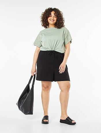 Camiseta de rayas de macramé