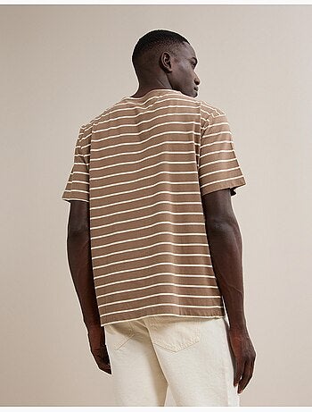 Camiseta de rayas, mo fashion