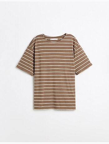 Camiseta de rayas, mo fashion