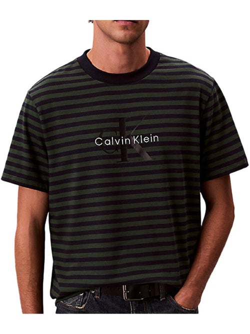 Camiseta de rayas para hombre Calvin Klein Jeans - Kiabi Camiseta de rayas para hombre Calvin Klein Jeans - Kiabi