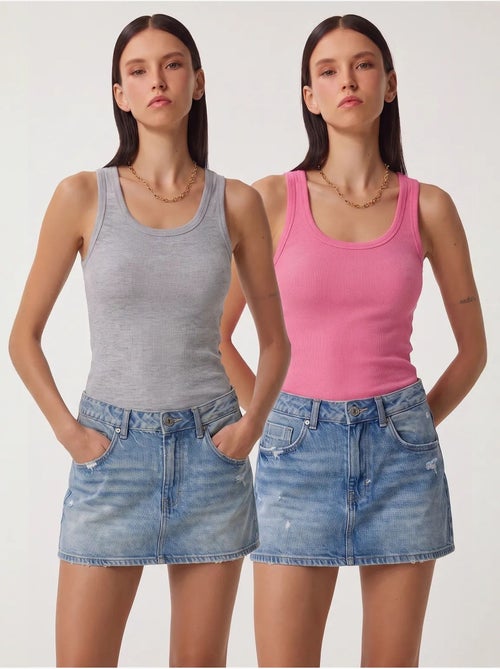 Camiseta de tirantes ajustada de punto con cuello en u, pack de 2 istanbul - Kiabi Camiseta de tirantes ajustada de punto con cuello en u, pack de 2 istanbul - Kiabi