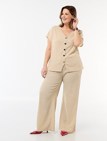 Camiseta de tirantes con botones dorados