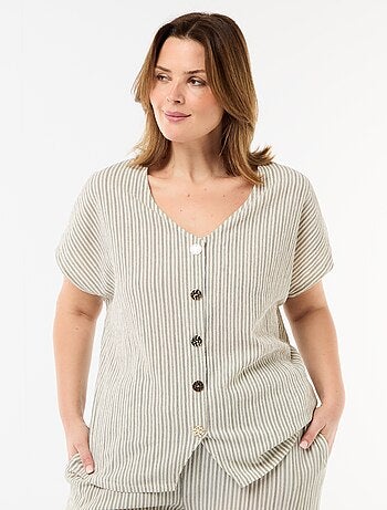 Camiseta de tirantes con botones dorados