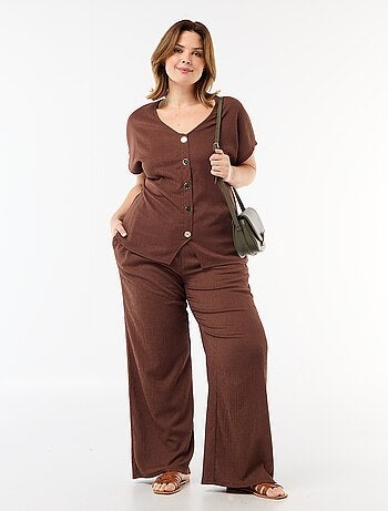 Camiseta de tirantes con botones dorados