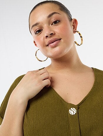 Camiseta de tirantes con botones dorados