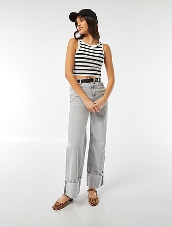 Camiseta de tirantes con cuello americano