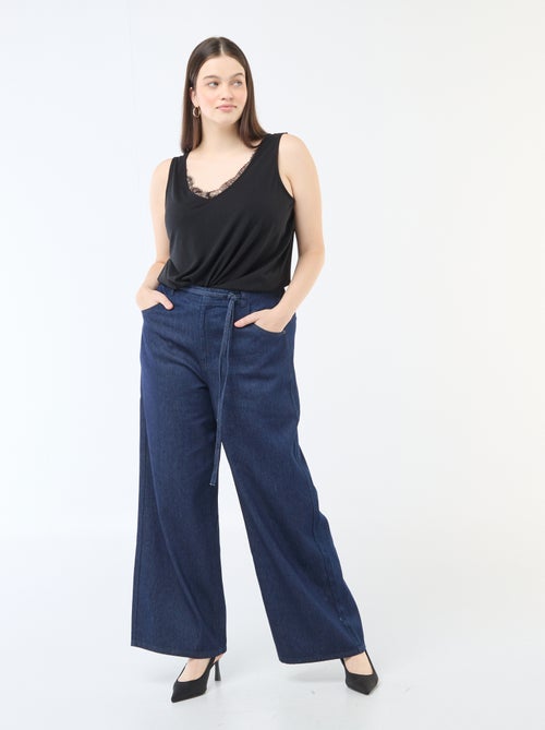 Camiseta de tirantes con cuello en pico y encaje - Kiabi