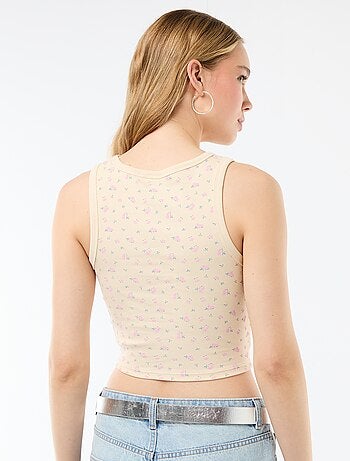 Camiseta de tirantes con sisas americanas