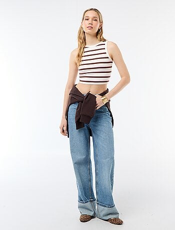 Camiseta de tirantes con sisas americanas