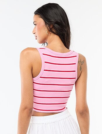 Camiseta de tirantes con sisas americanas