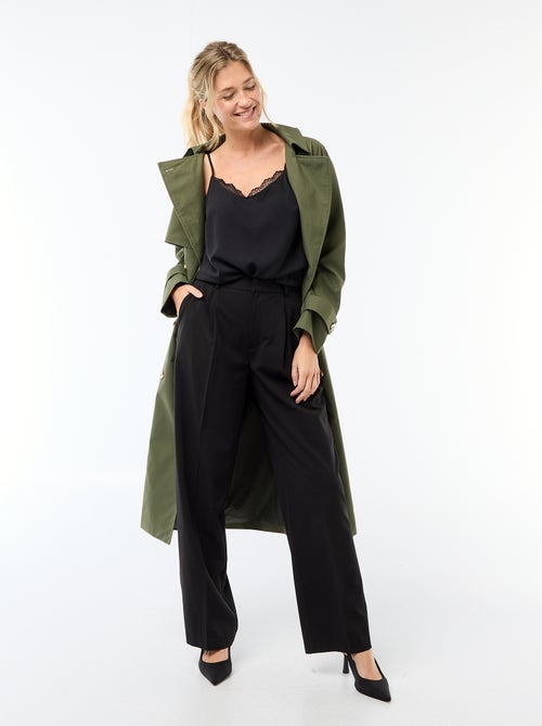 Camiseta de tirantes con tirantes finos ajustables y cuello de encaje - Kiabi Camiseta de tirantes con tirantes finos ajustables y cuello de encaje - Kiabi