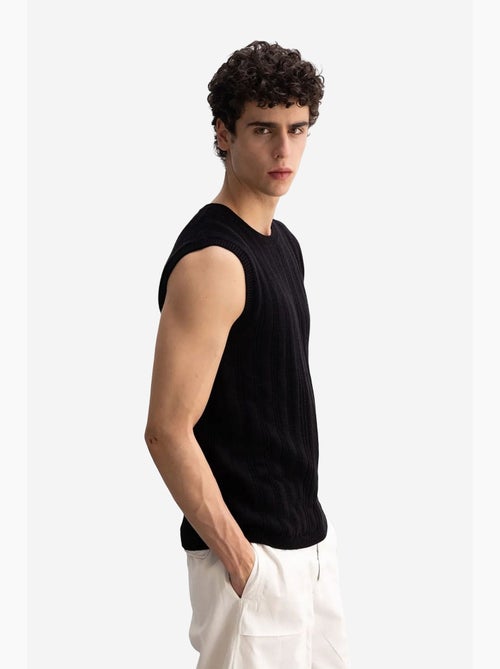 Camiseta de tirantes cuello redondo canalé giesto - Kiabi Camiseta de tirantes cuello redondo canalé giesto - Kiabi