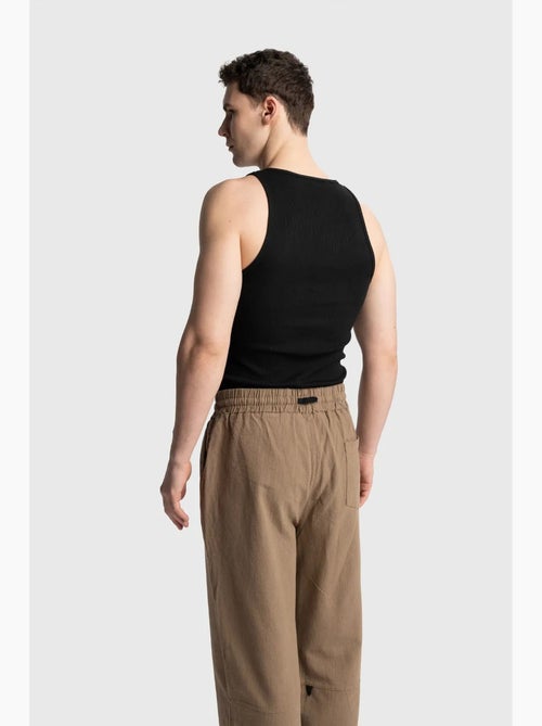 Camiseta de tirantes cuello u ajustada giesto - Kiabi Camiseta de tirantes cuello u ajustada giesto - Kiabi