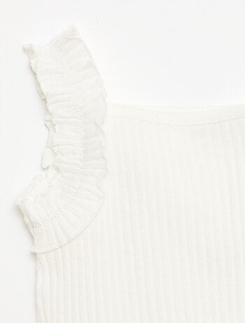 Camiseta de tirantes de canalé calado con tirantes con volantes