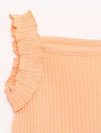 Camiseta de tirantes de canalé calado con tirantes con volantes