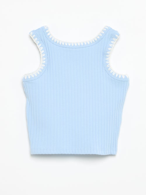 Camiseta de tirantes de canalé con bordados en las sisas - Kiabi Camiseta de tirantes de canalé con bordados en las sisas - Kiabi