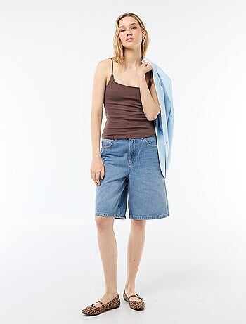 Camiseta de tirantes de canalé con tirantes finos