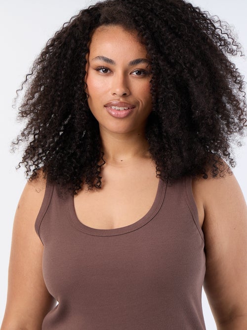 Camiseta de tirantes de canalé - Kiabi Camiseta de tirantes de canalé - Kiabi