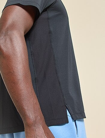 Camiseta deportiva con detalle reflectante - (ekstract)