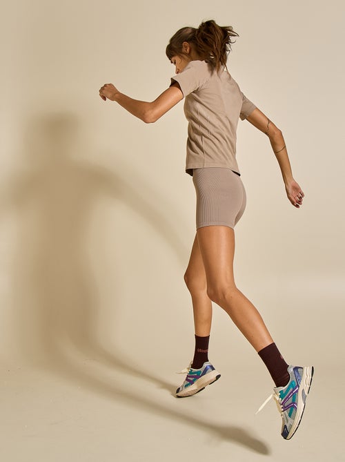 Camiseta deportiva efecto segunda piel - (ekstract) - Kiabi Camiseta deportiva efecto segunda piel - (ekstract) - Kiabi
