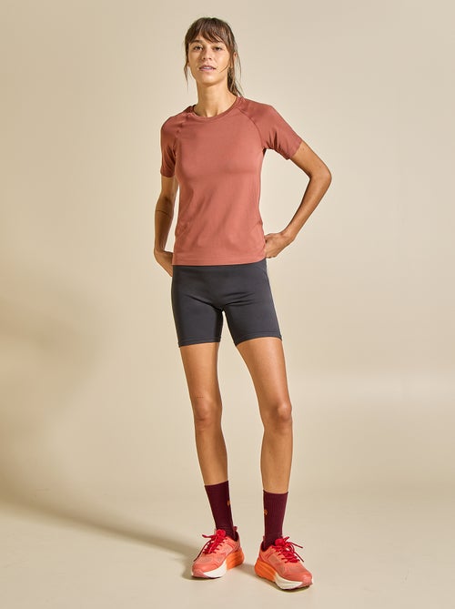 Camiseta deportiva efecto segunda piel - (ekstract) - Kiabi Camiseta deportiva efecto segunda piel - (ekstract) - Kiabi