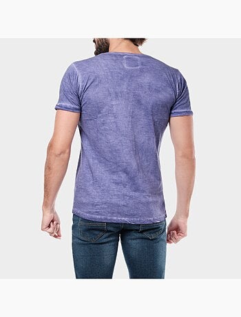 Camiseta descolorida