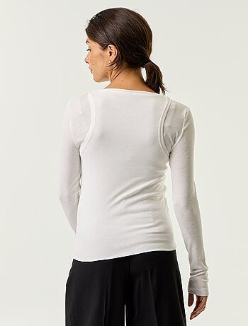 Camiseta efecto 2 en 1 con camiseta de tirantes