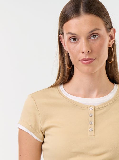 Camiseta efecto 2 en 1 manga corta - Kiabi Camiseta efecto 2 en 1 manga corta - Kiabi