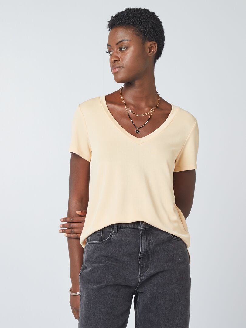 Camiseta elástica con cuello de pico BEIGE - Kiabi