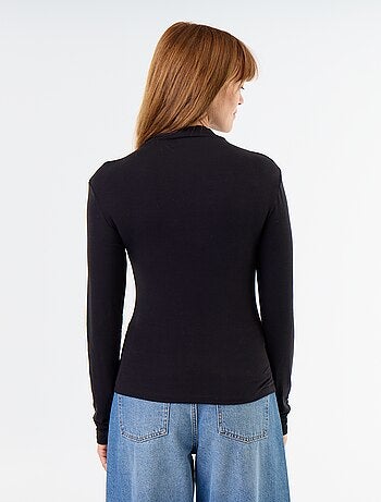 Camiseta elástica de cuello alto