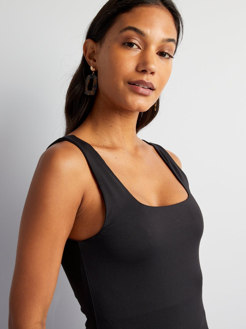 Camiseta elástica de cuello cuadrado negro - Kiabi