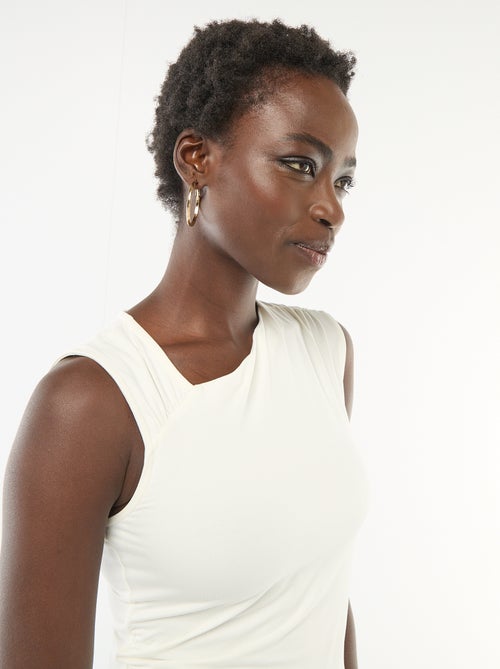 Camiseta elástica lisa asimétrica - Kiabi